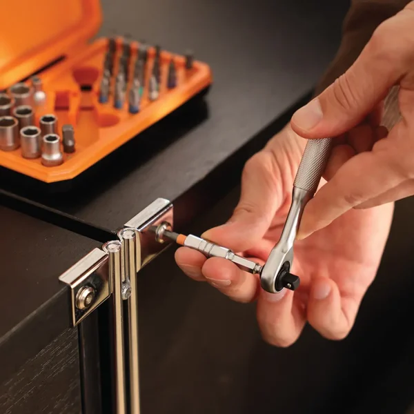 Green 42-IN-1 Ratchet Socket Set